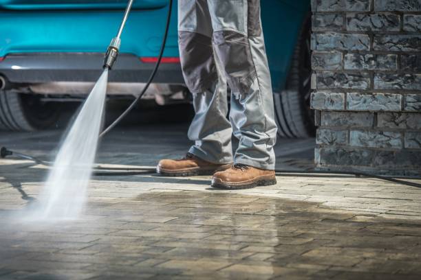 Best Sidewalk and Walkway Cleaning  in Refugio, TX